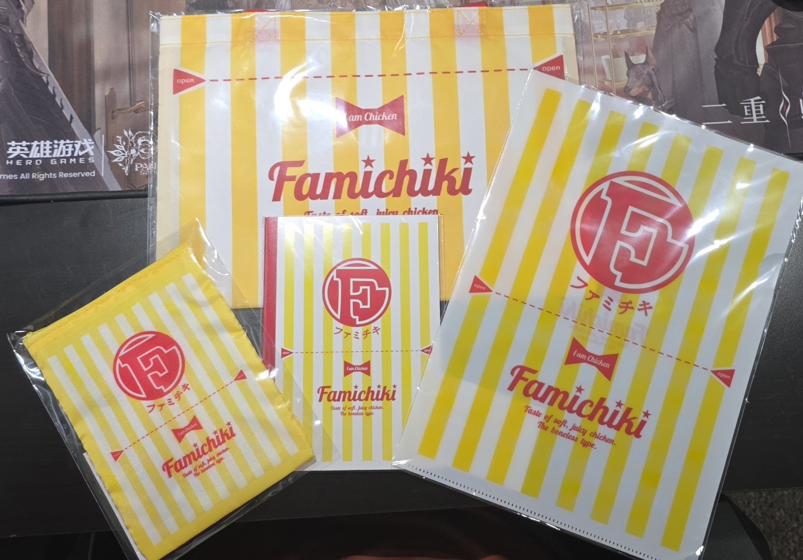 FamilyMart Famichiki Fukubukuro 2025 Sacoche Clear File Notebook Japan NEW — photo 1 of 10